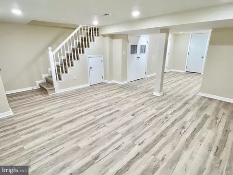 Living - 1533 E 35th St, Baltimore, MD 21218 photo 5 of 6