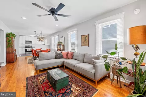 Entry Way - 5915 Bertram Ave, Baltimore, MD 21214 photo 1 of 1