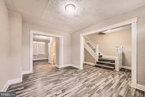 Entry Way - 741 Mccabe Ave, Baltimore, MD 21212 photo 2 of 4