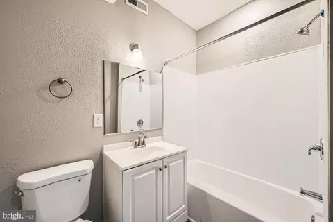 Bath - 741 Mccabe Ave, Baltimore, MD 21212 photo 2 of 2