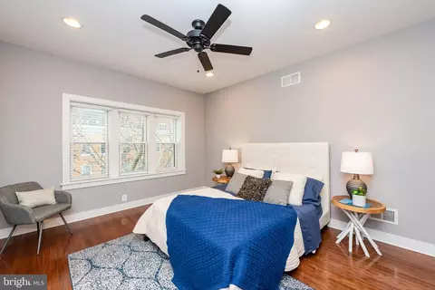 Bedroom - 433 E Lanvale St, Baltimore, MD 21202 photo 4 of 6