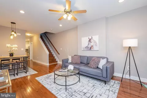 Living - 433 E Lanvale St, Baltimore, MD 21202 photo 1 of 1