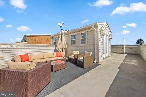 Exterior - 902 Oldham St, Baltimore, MD 21224 photo 2 of 3
