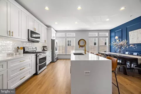 Kitchen - 902 Oldham St, Baltimore, MD 21224 photo 4 of 6