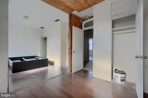 Bedroom - 2132 Park Ave, Baltimore, MD 21217 photo 1 of 5
