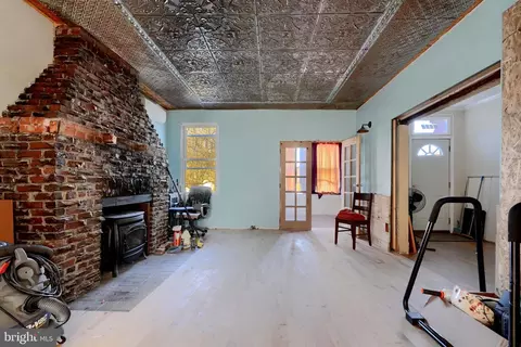Living - 2132 Park Ave, Baltimore, MD 21217 photo 2 of 3