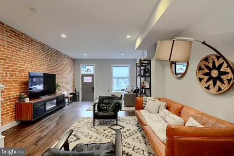 107 S Washington St, Baltimore, MD 21231