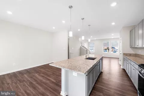 635 S Haven St, Baltimore, MD 21224 photo 10