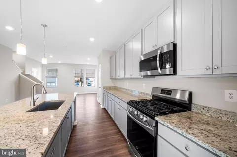 635 S Haven St, Baltimore, MD 21224 photo 5
