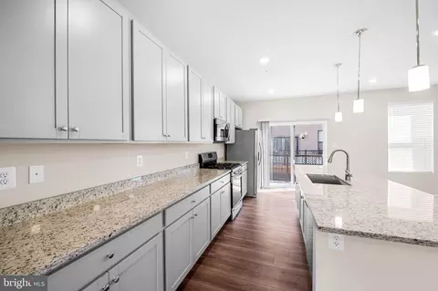 635 S Haven St, Baltimore, MD 21224 photo 7