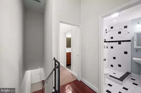 Entry Way - 327 E 21st St, Baltimore, MD 21218 photo 2 of 3