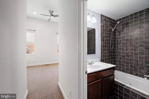 Entry Way - 327 E 21st St, Baltimore, MD 21218 photo 3 of 3