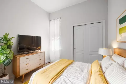 Bedroom - 327 E 21st St, Baltimore, MD 21218 photo 2 of 3
