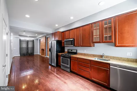 Entry Way - 327 E 21st St, Baltimore, MD 21218 photo 1 of 3