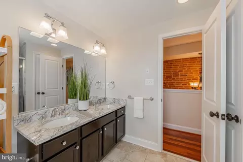 Bath - 1250 Hull St, Baltimore, MD 21230 photo 5 of 5
