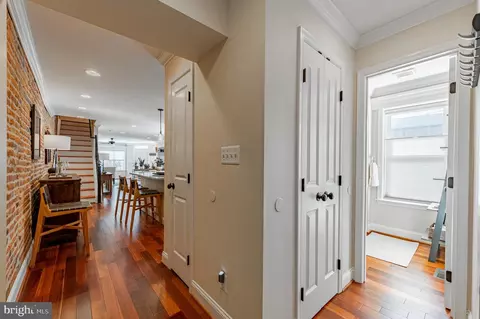 Entry Way - 1250 Hull St, Baltimore, MD 21230 photo 2 of 7