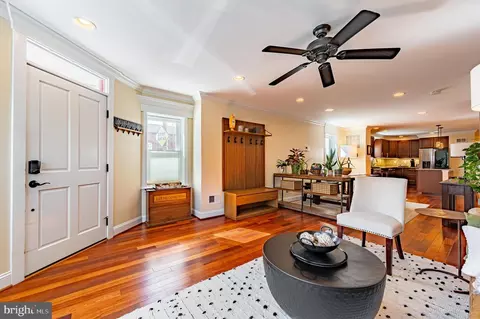 Entry Way - 1250 Hull St, Baltimore, MD 21230 photo 1 of 7