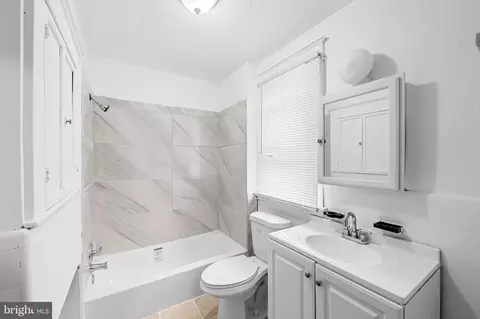 Bath - 2908 E Cold Spring Ln, Baltimore, MD 21214 photo 1 of 2