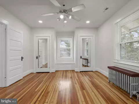 Bedroom - 512 N Chapel Gate Ln, Baltimore, MD 21229 photo 11 of 12
