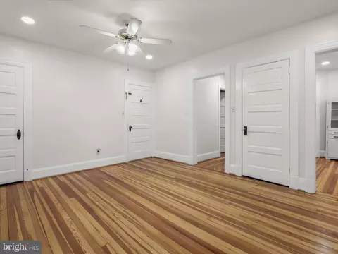 Bedroom - 512 N Chapel Gate Ln, Baltimore, MD 21229 photo 7 of 12