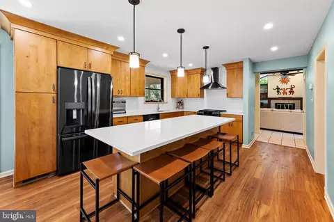 104 Overhill Rd, Baltimore, MD 21210 photo 21