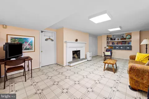104 Overhill Rd, Baltimore, MD 21210 photo 48