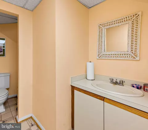 104 Overhill Rd, Baltimore, MD 21210 photo 53