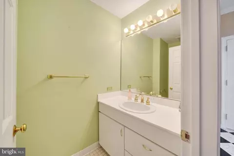 10 E Lee St #1903, Baltimore, MD 21202 photo 7