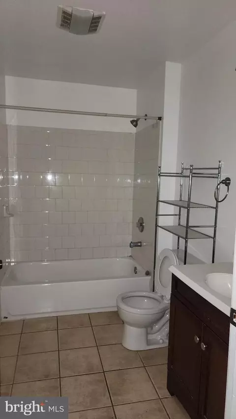 417 Calvin Ave, Baltimore, MD 21218 photo 9