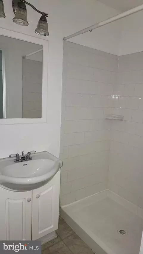 417 Calvin Ave, Baltimore, MD 21218 photo 7