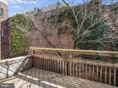 Exterior - 137 E West St, Baltimore, MD 21230 photo 4 of 12
