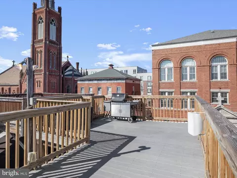 Exterior - 137 E West St, Baltimore, MD 21230 photo 6 of 12