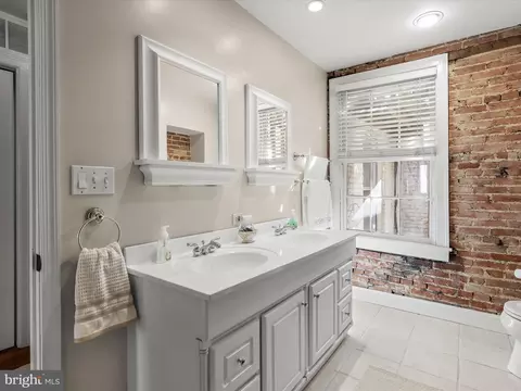 Bath - 137 E West St, Baltimore, MD 21230 photo 1 of 6