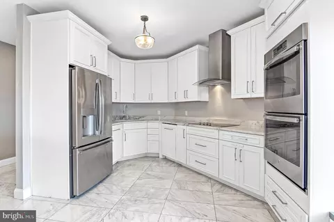Kitchen - 3021 Fallstaff Rd #604B, Baltimore, MD 21209 photo 4 of 4