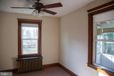 Bedroom - 2805 Evergreen Ave, Baltimore, MD 21214 photo 1 of 4