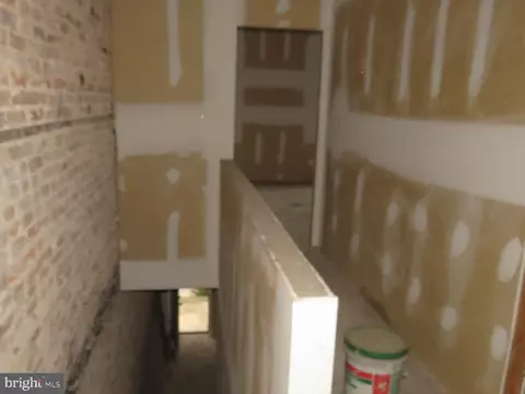 2121 Sidney Ave, Baltimore, MD 21230 photo 6