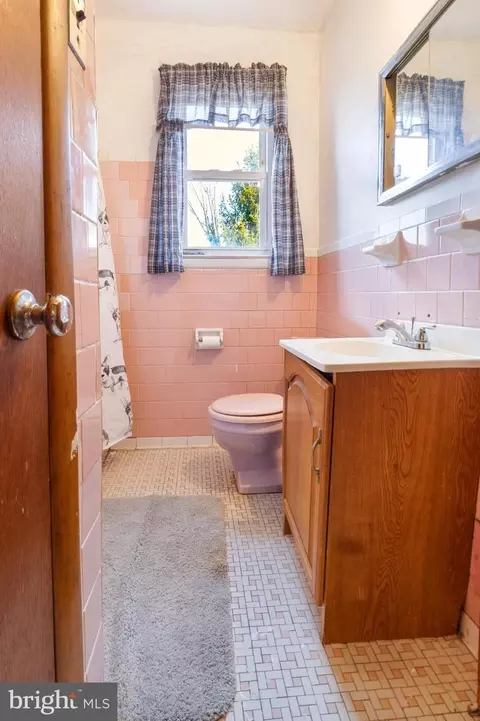 6802 Everall Ave, Baltimore, MD 21206 photo 6