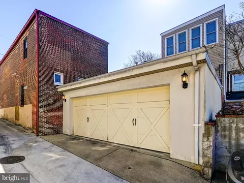 Exterior - 2212 E Pratt St, Baltimore, MD 21231 photo 5 of 9