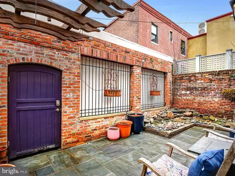 Exterior - 2212 E Pratt St, Baltimore, MD 21231 photo 7 of 9