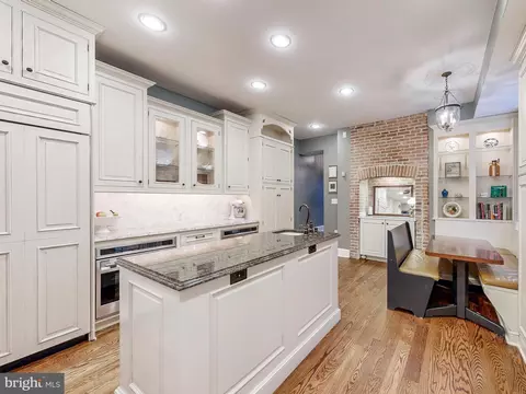 Kitchen - 2212 E Pratt St, Baltimore, MD 21231 photo 6 of 8
