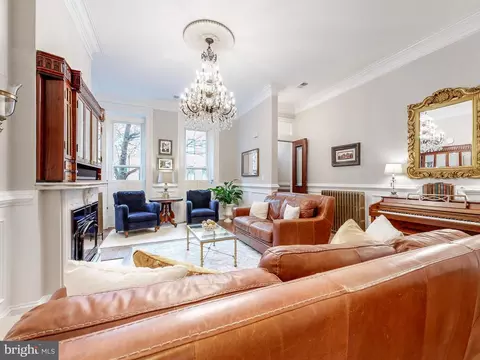 Living - 2212 E Pratt St, Baltimore, MD 21231 photo 3 of 3