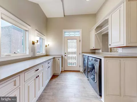 Other - 2212 E Pratt St, Baltimore, MD 21231 photo 3 of 12
