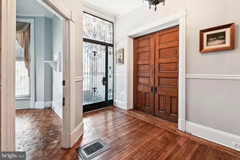 2000 Park Ave, Baltimore, MD 21217 photo 5