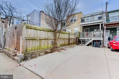 Exterior - 7 N Rose St, Baltimore, MD 21224 photo 4 of 6