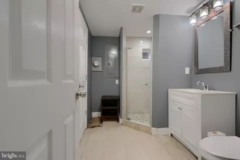 Bath - 7 N Rose St, Baltimore, MD 21224 photo 3 of 4