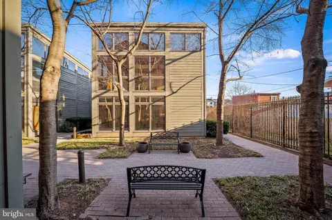 Exterior - 657 Washington Blvd #E, Baltimore, MD 21230 photo 2 of 5