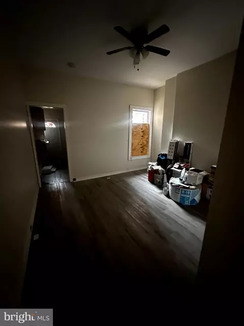 Entry Way - 2310 E Lafayette Ave, Baltimore, MD 21213 photo 6 of 8