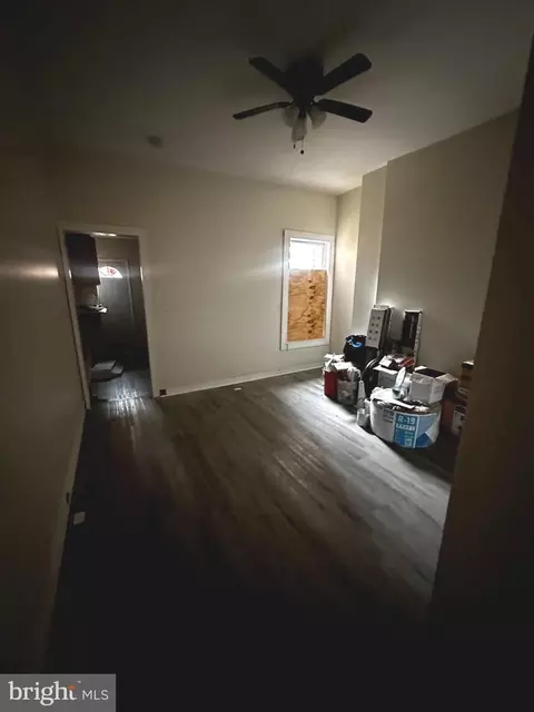 Entry Way - 2310 E Lafayette Ave, Baltimore, MD 21213 photo 2 of 8