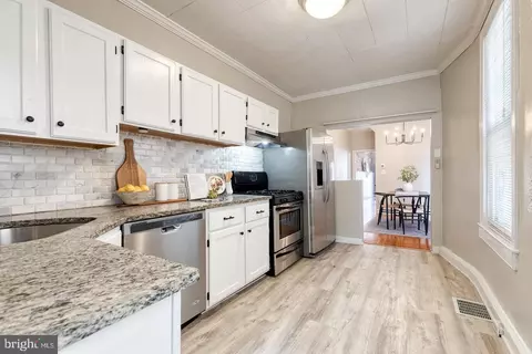 1304 Marshall St, Baltimore, MD 21230 photo 2