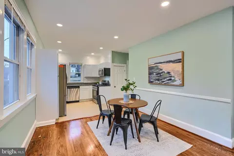 Dining - 821 Cedarcroft Rd, Baltimore, MD 21212 photo 2 of 4